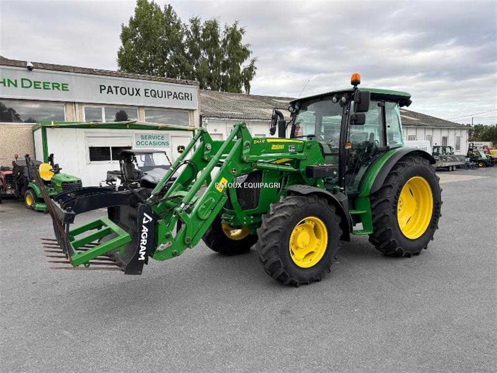 John Deere 5090M