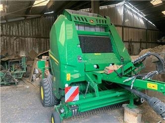 John Deere V461M