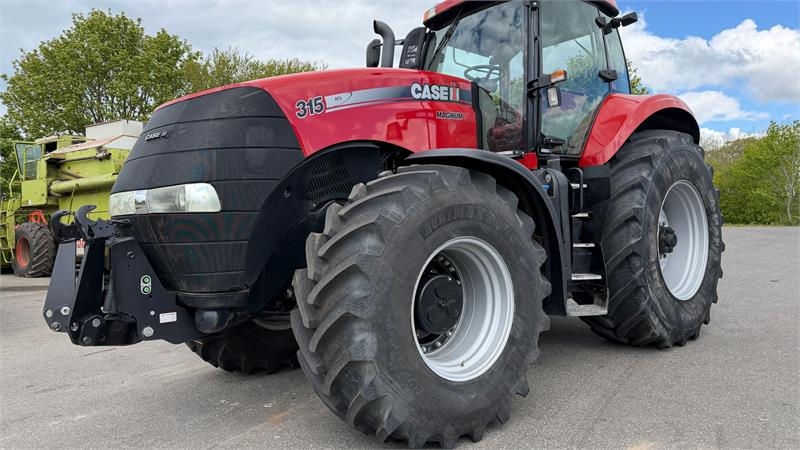 Case IH Magnum 315 POWERSHIFT OG NÆSTEN NYE DÆK!