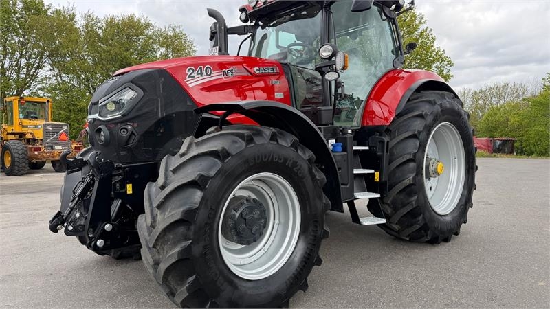 PUMA 240 CVXDRIVE KUN 1800 TIMER OG MED AUTOSTYRIN