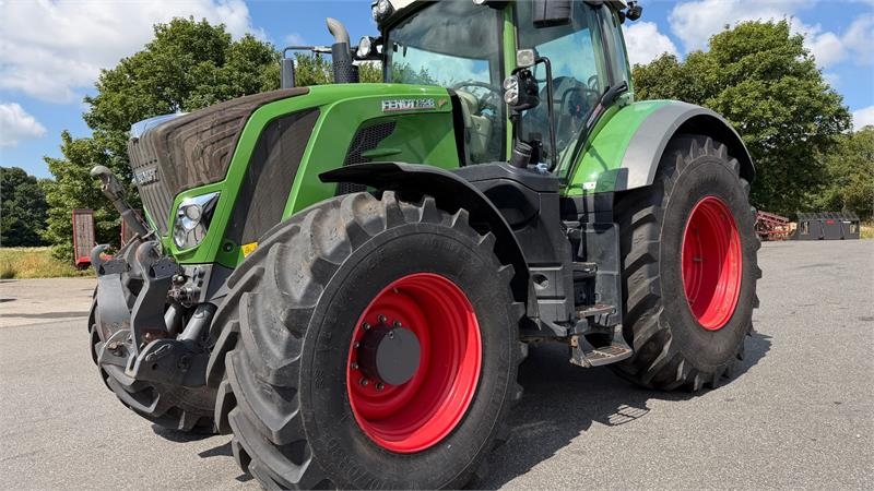 Fendt 828 Vario S4 Profi Plus MED NÆSTEN NYE DÆK!