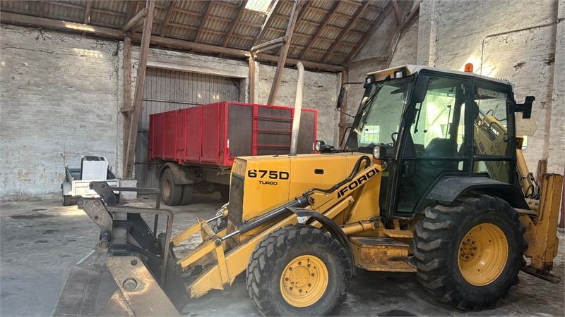 Tractopelle Ford 675 D — occasion