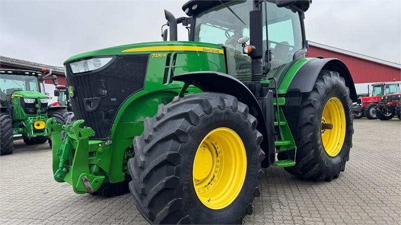 John Deere 7230R KUN 4800 TIMER OG FRONT PTO!