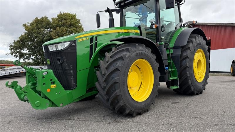 Tracteur agricole John Deere 8320R KUN 2600 TIMER OG NYE DÆK! — occasion 2019, 2 600 h