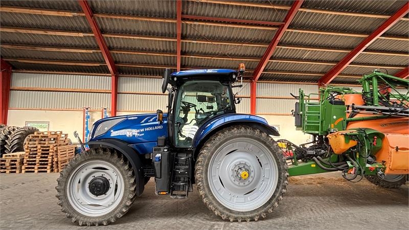 Tracteur agricole New Holland T7.225 AC — occasion