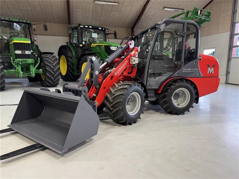 VM Loader 1038 LXC MED LUKKET KABINE, SKOVL OG PALLEGAFLER!