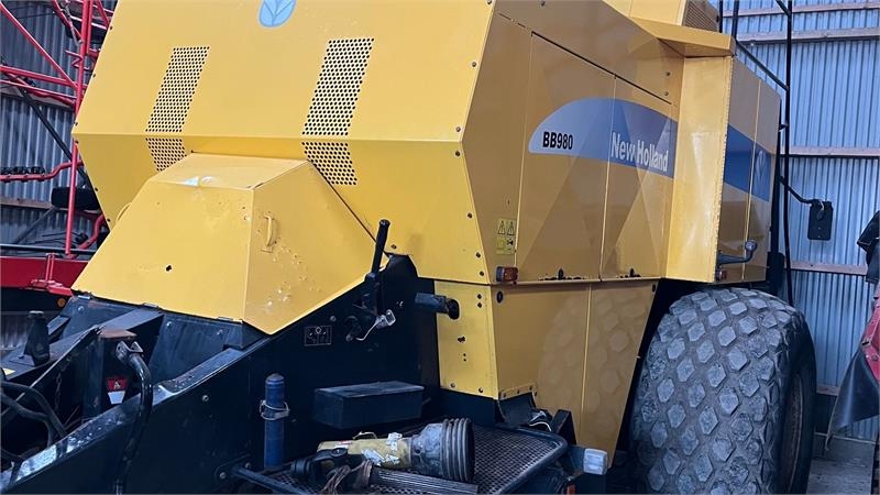 New Holland BB980 Bigballer