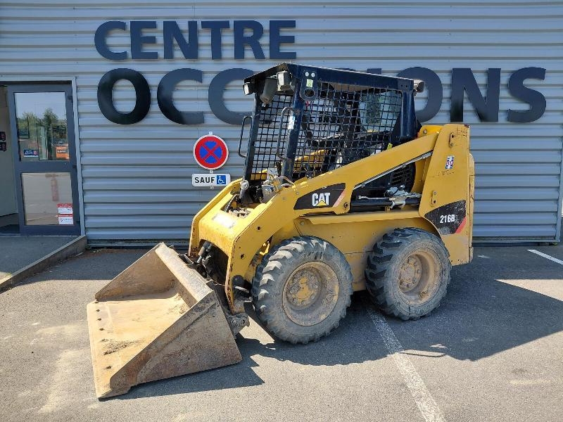 CAT 216B