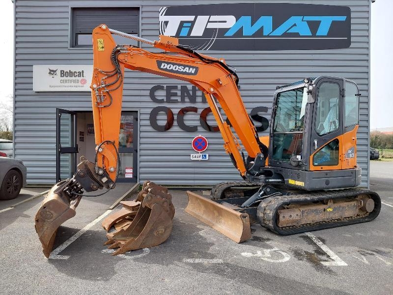 Doosan DX63-3