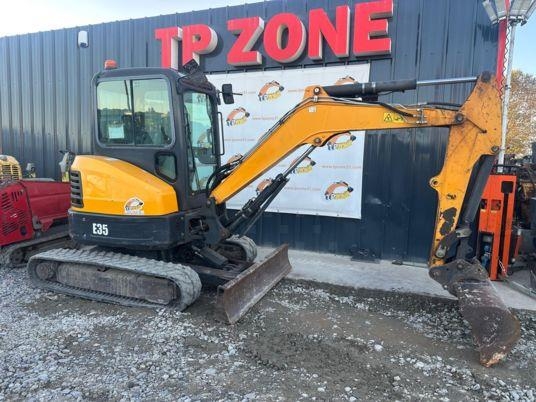 Bobcat E35 à 23 500 € HT