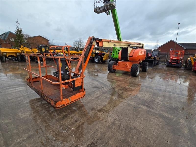 JLG 800AJ Telescopic Boom Lift (2014)