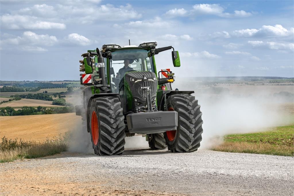Fendt 832