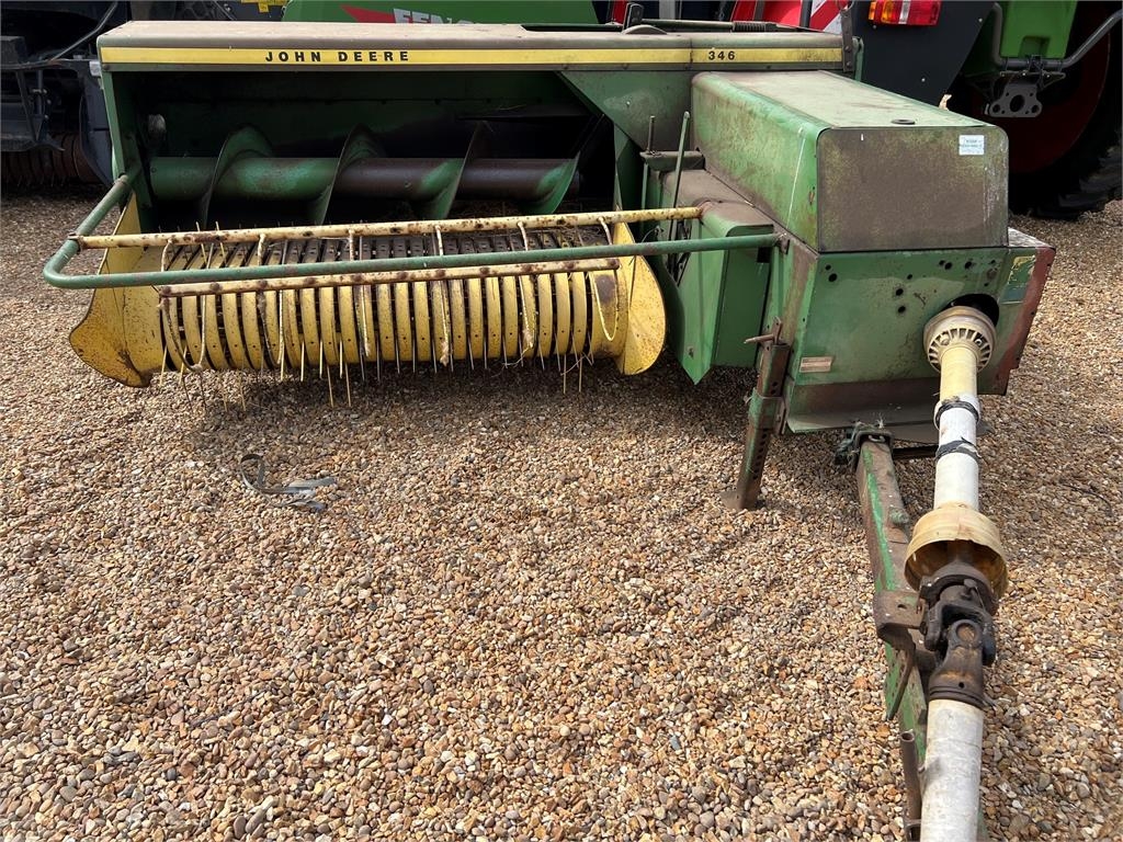 John Deere 346