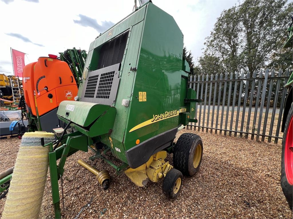 John Deere 592