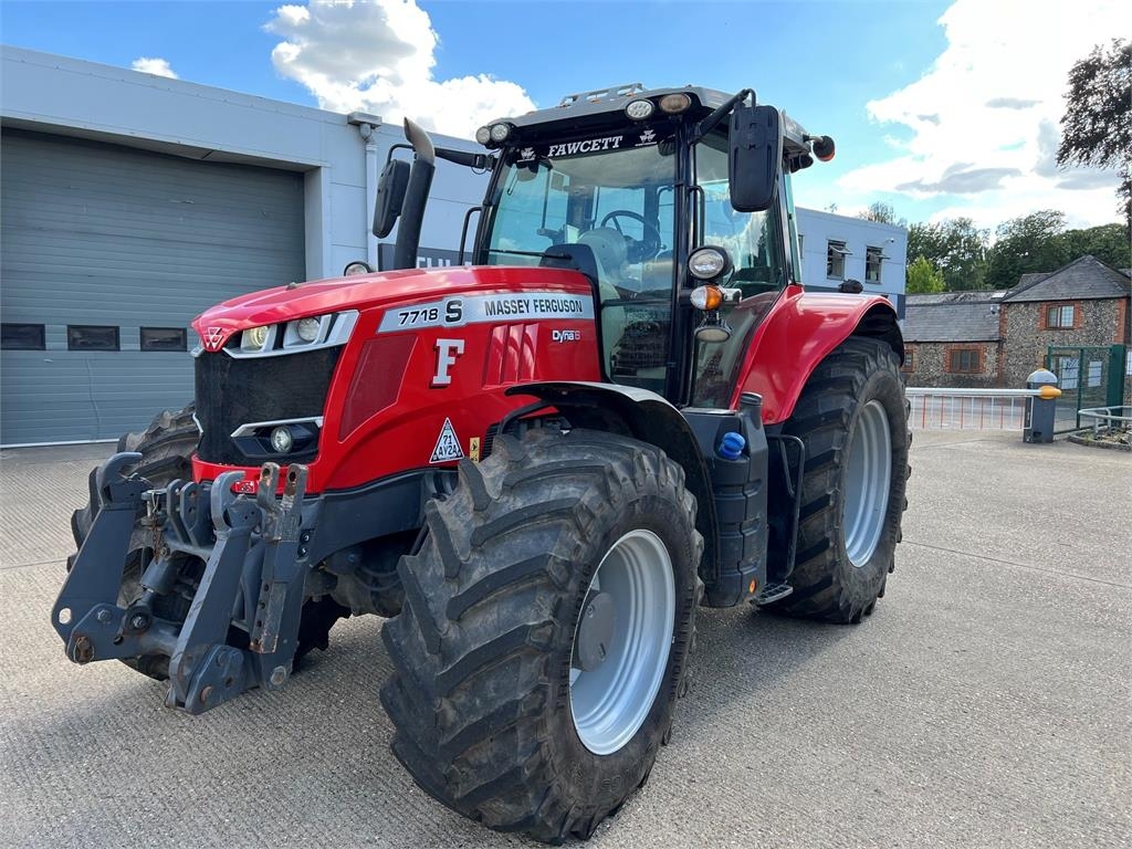 Massey Ferguson MF7718S