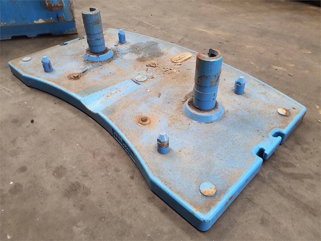 Liebherr LTM 1100-4.2 counterweight 3.6T
