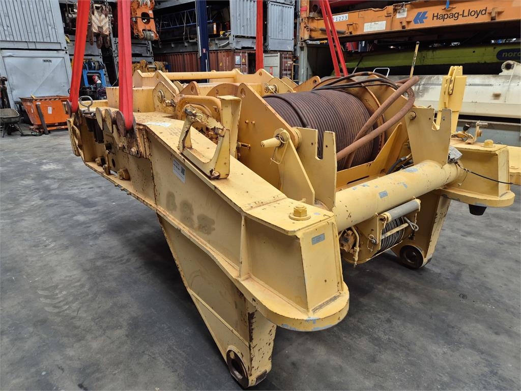 Liebherr LTM 1500 counterweight frame