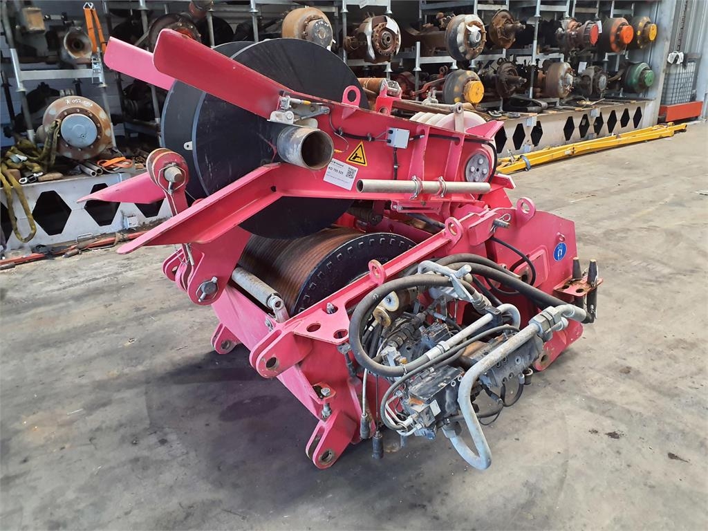 Terex Demag AC 350/6 luffing winch
