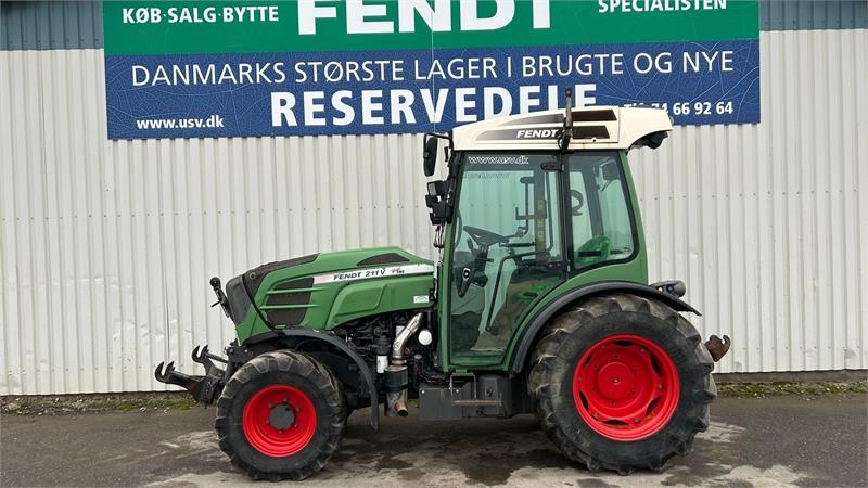 Tracteur agricole Fendt 211 Vario TMS V model med Frontlift — occasion 2013, 5 606 h