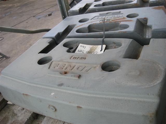 Fendt Frontklodser 117 kg — occasion