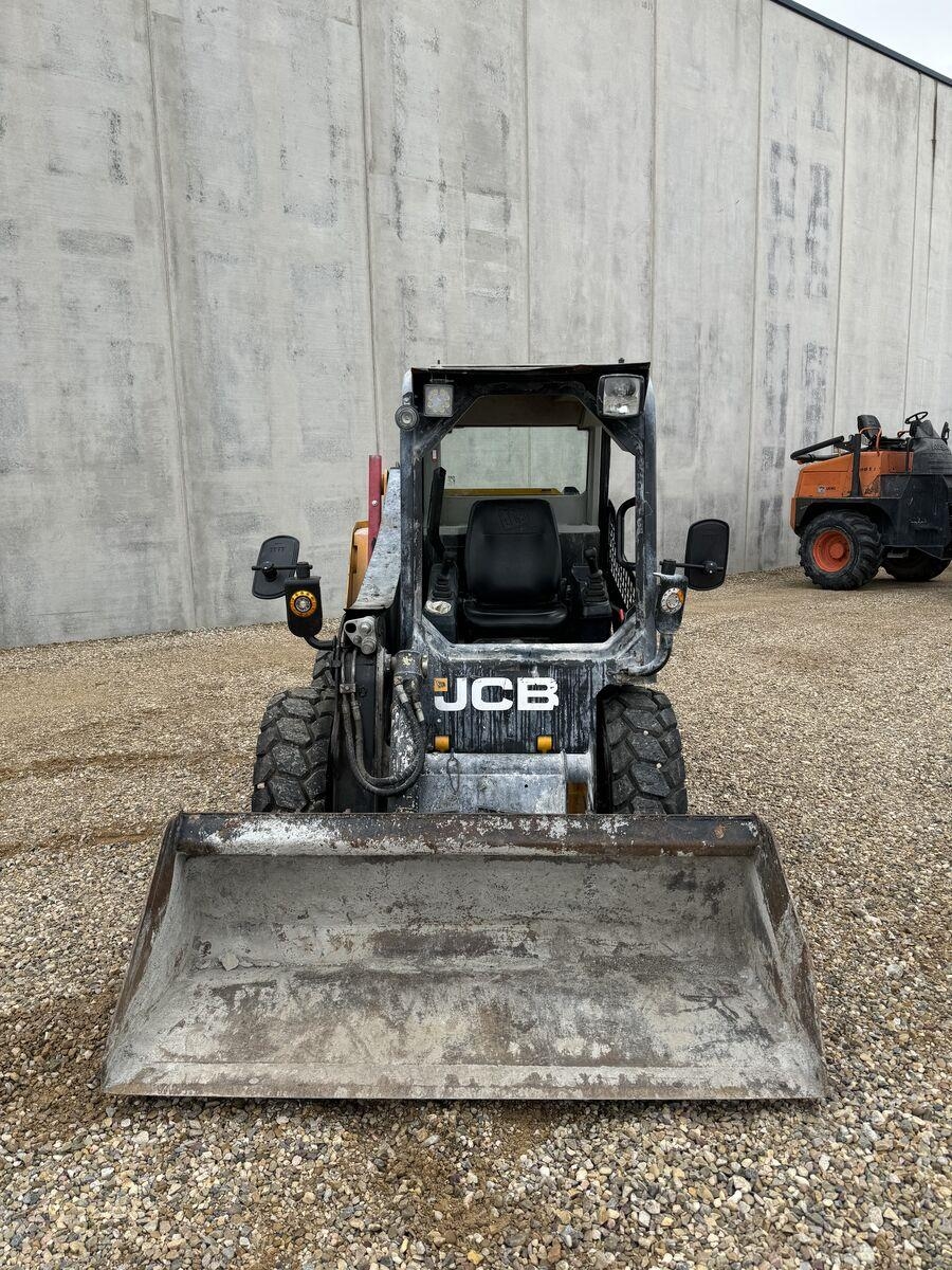 JCB 155