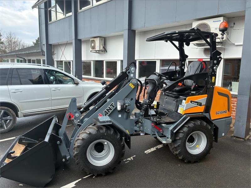 GiANT G2500 HD