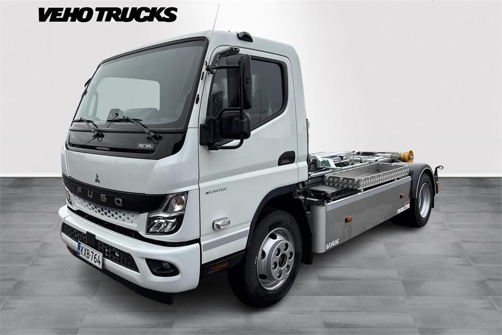 Fuso e CANTER 9C18 L-Bat / Koukkulaite