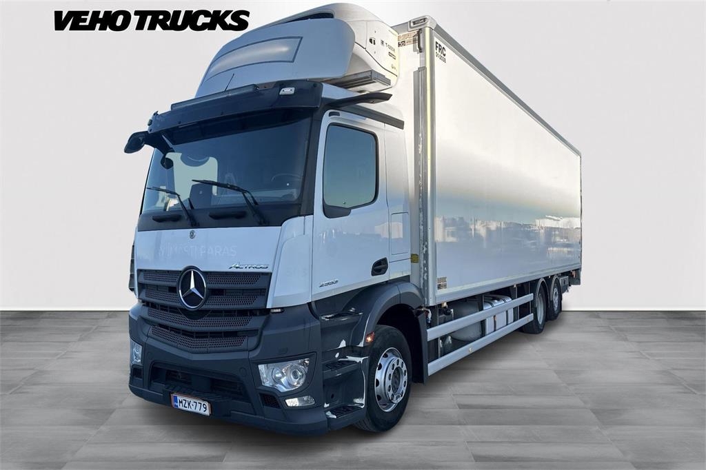 Mercedes-Benz 2553L FRC 9,9m