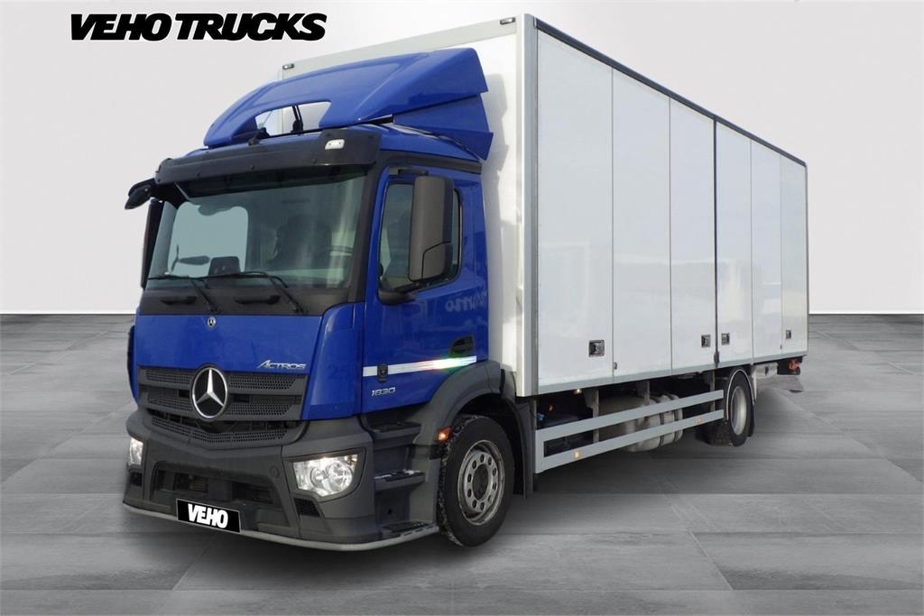 Mercedes-Benz Actros 1830Lnr kokosivuaukeva