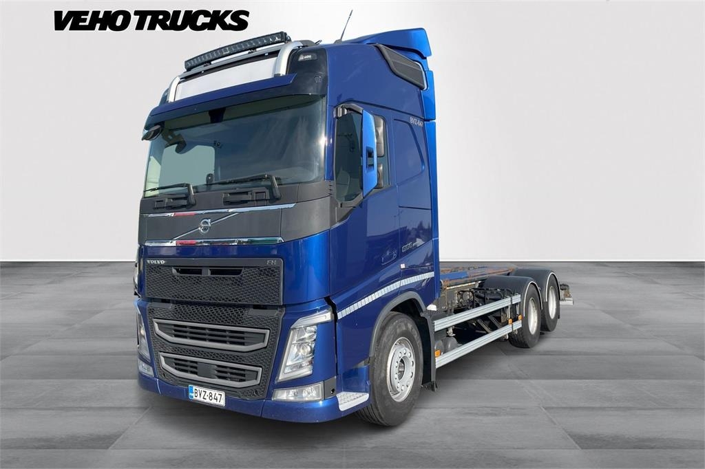 Volvo FH500 6x4/6x2 ajettu vain 366tkm!