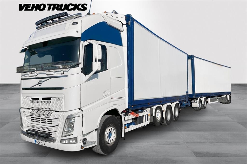 Volvo FH540 8x4 LIPE sivuaukeava hakekori kats. 11/2025