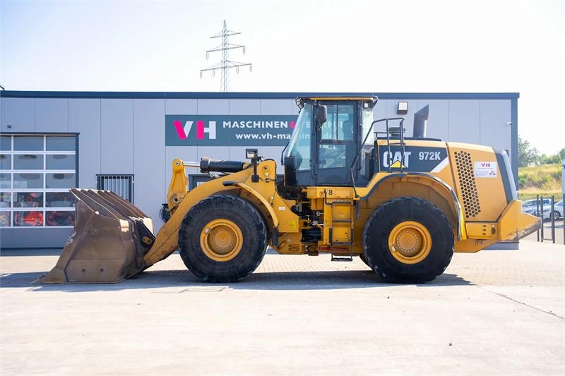 Chargeuse sur pneus Caterpillar 972K — occasion 2012, 12 335 h