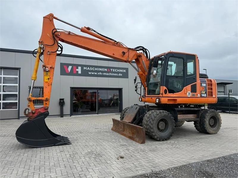 Pelle sur pneus Komatsu PW148-8 — occasion 2013, 6 359 h