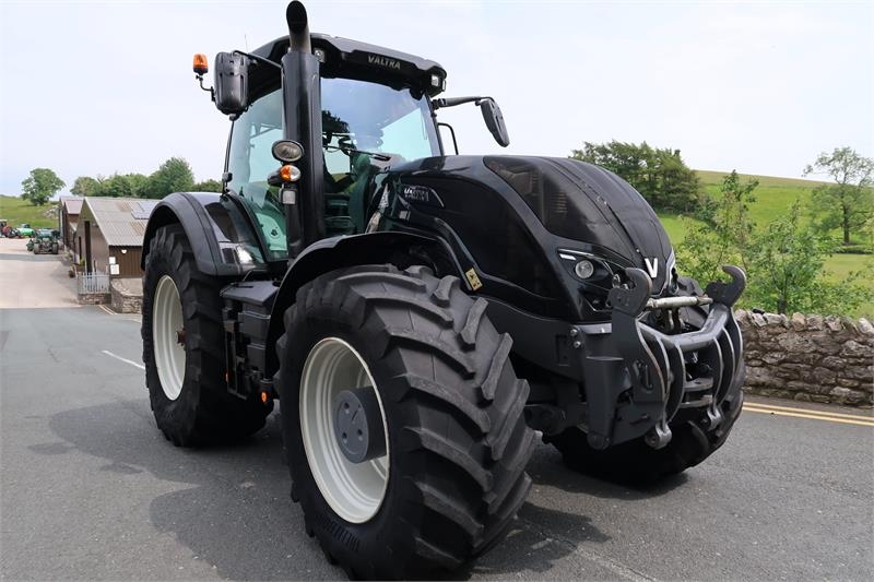 Valtra S374