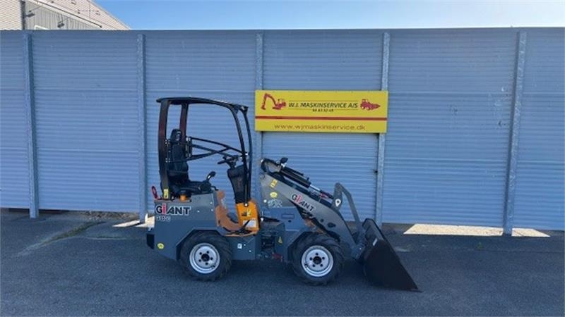 GiANT G1100