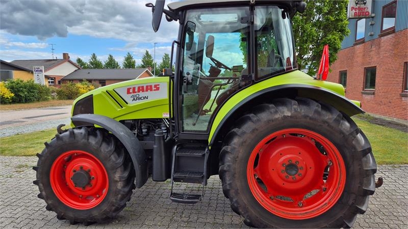 CLAAS Arion 410