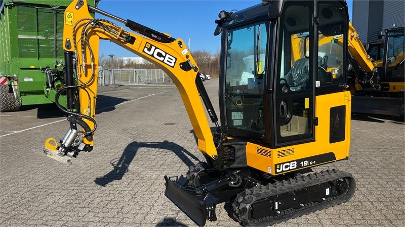 JCB 19 C-1
