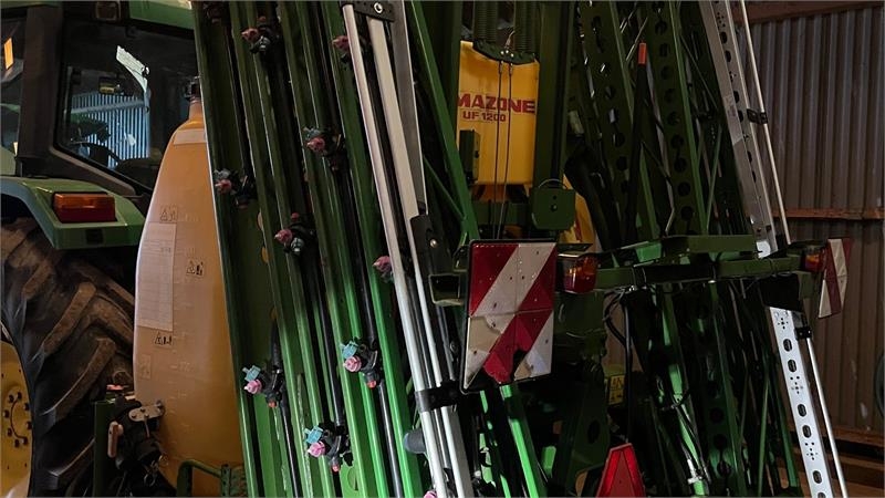 Pulvérisateur traîné Amazone UF 1200 — occasion