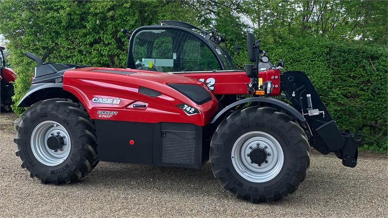 Chariot télescopique Case IH FARMLIFT 742 — occasion 2023, 5 h