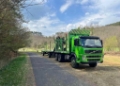 Camion plateau grue Volvo F 12 — occasion 2003