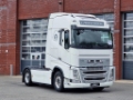 Volvo FH 13.460 Globetrotter 4x2 - Full spoiler - 2x tan
