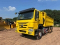 Camion benne Sinotruk HOWO — occasion 2023
