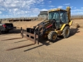 Tractopelle Caterpillar 420 D — occasion 2005, 3 708 h