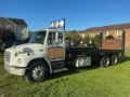 Camion plateau Freightliner FL 80 — occasion 2002