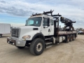 Camion plateau grue Freightliner M2112 — occasion 2012