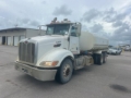 Camion citerne Peterbilt 384 — occasion 2011