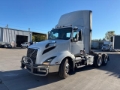 Tracteur routier Volvo VNL 300 — occasion 2021