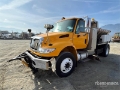 Camion municipal International 4400 — occasion 2011