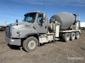 Camion malaxeur Freightliner 114SD 8x6 Mixer — occasion 2013