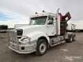 Camion plateau grue Freightliner Columbia — occasion 2002